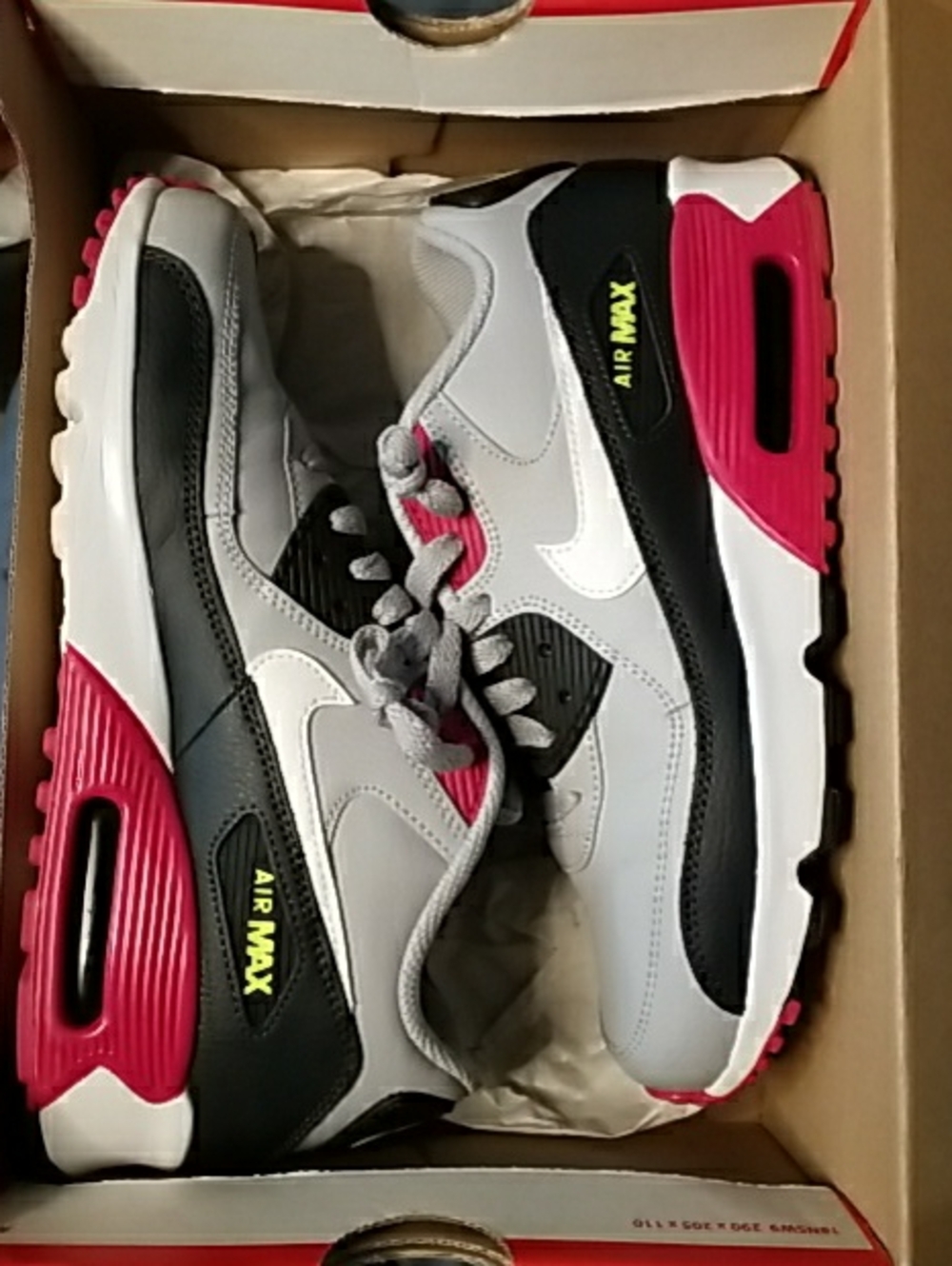 Nike Air Max Sneakers in White, Black & Pink